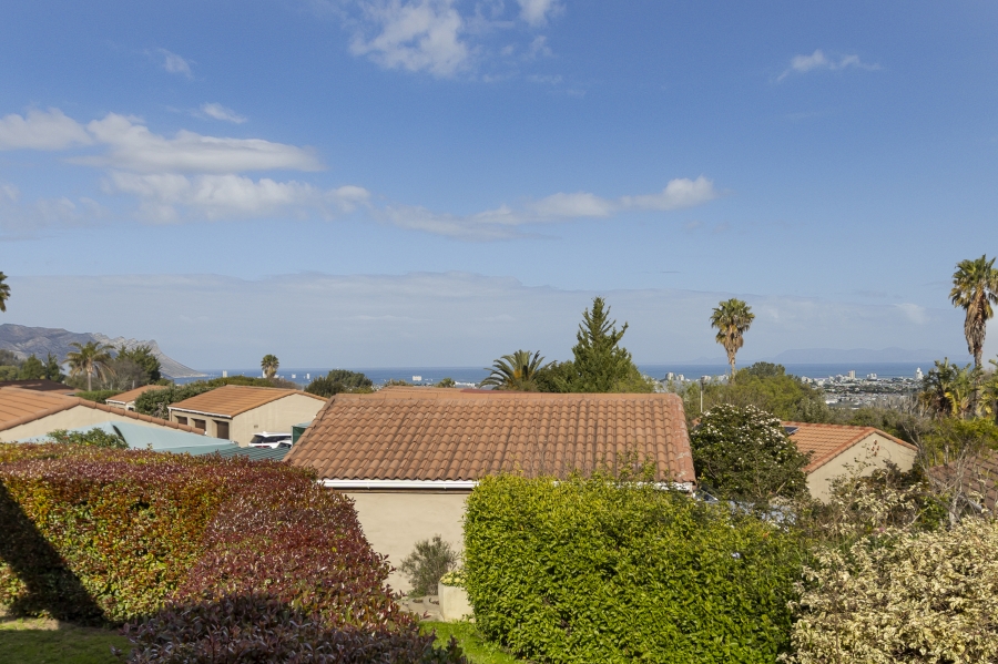 To Let 3 Bedroom Property for Rent in Helena Heights Western Cape